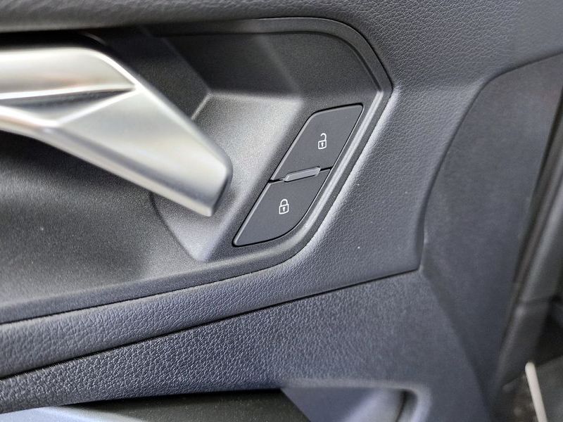 2025 Audi Q3 40 TFSI Quattro Premium Sport Back photo 26