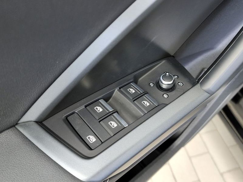 2025 Audi Q3 40 TFSI Quattro Premium Sport Back photo 28