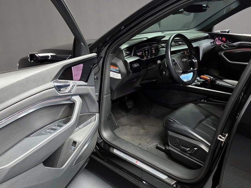 2022 Audi e-tron 55 Quattro Sportback photo 10