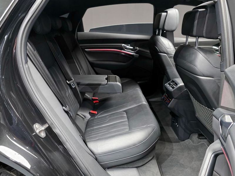 2022 Audi e-tron 55 Quattro Sportback photo 12