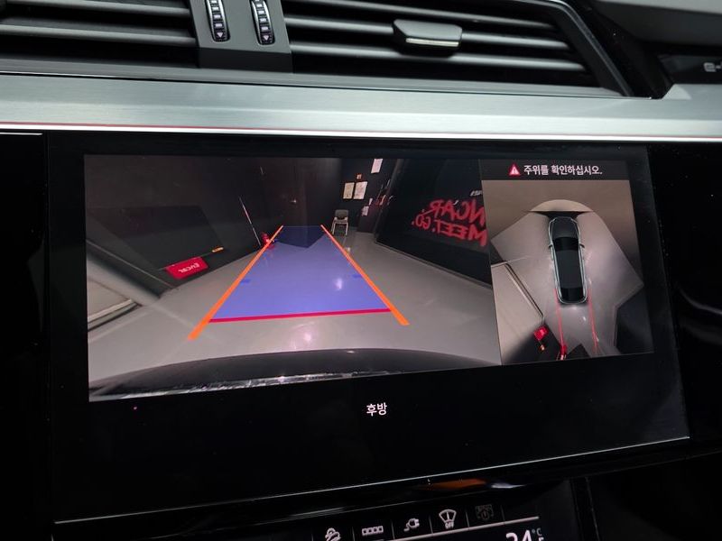 2022 Audi e-tron 55 Quattro Sportback photo 15