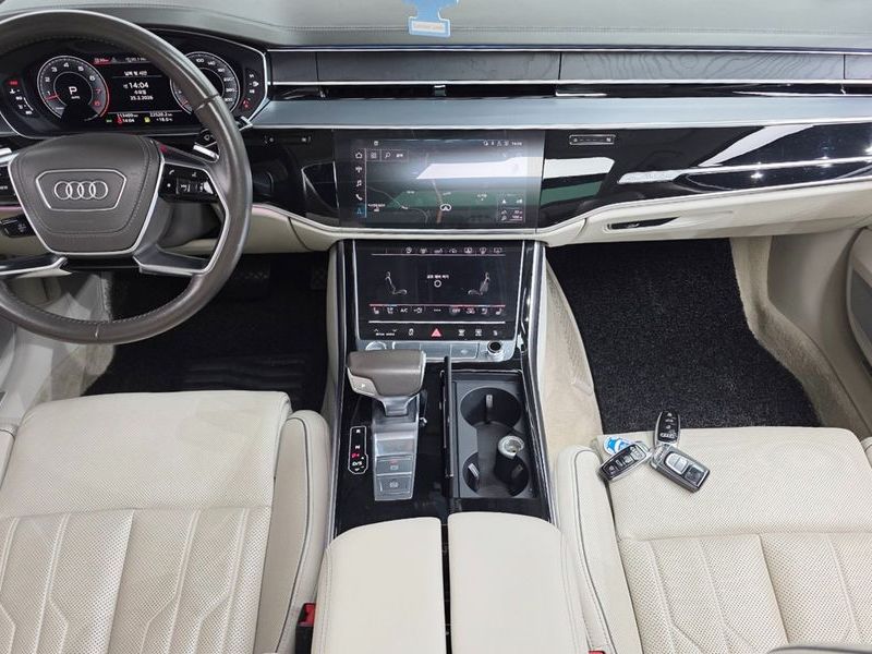 2018 Audi A8 55 TFSI Quattro LWB photo 7
