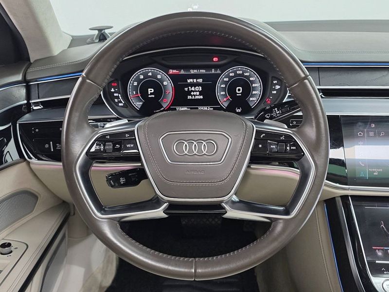 2018 Audi A8 55 TFSI Quattro LWB photo 14