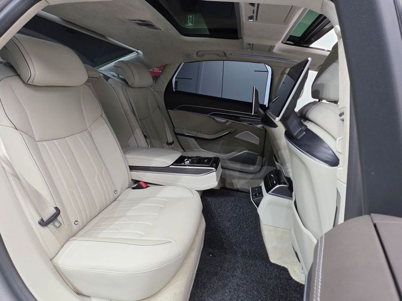 2018 Audi A8 55 TFSI Quattro LWB photo 19