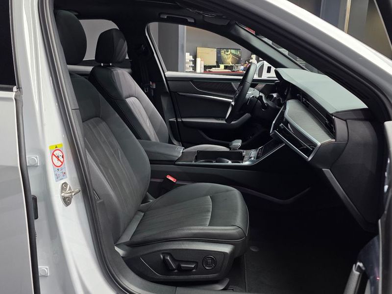 2023 Audi A6 45 TFSI Premium photo 11