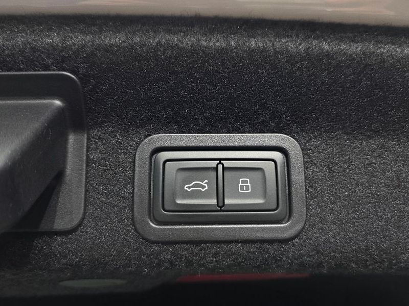 2023 Audi A6 45 TFSI Premium photo 29