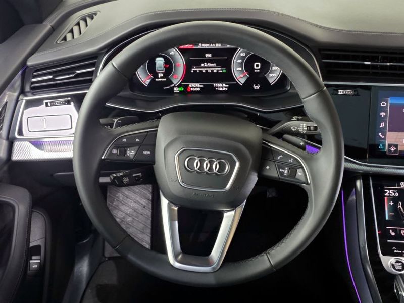 2021 Audi Q8 45 TDI Quattro Premium photo 13