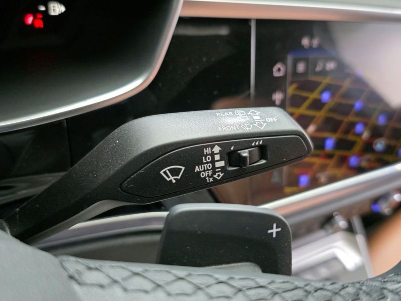 2025 Audi Q3 40 TFSI Quattro Premium photo 15