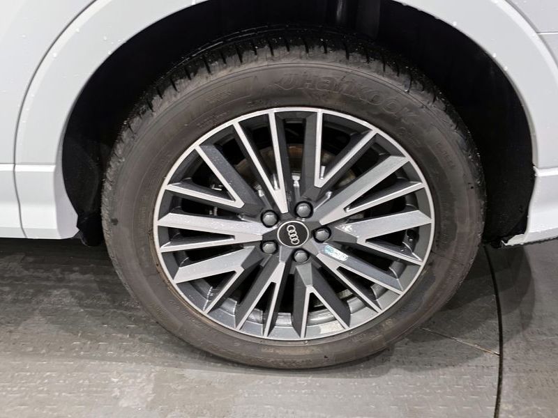 2025 Audi Q3 40 TFSI Quattro Premium photo 21