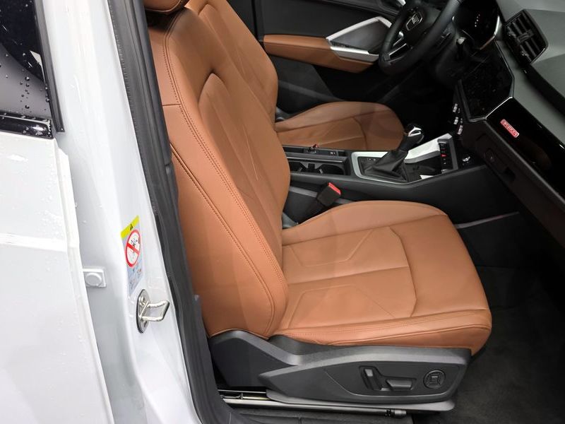 2025 Audi Q3 40 TFSI Quattro Premium photo 26