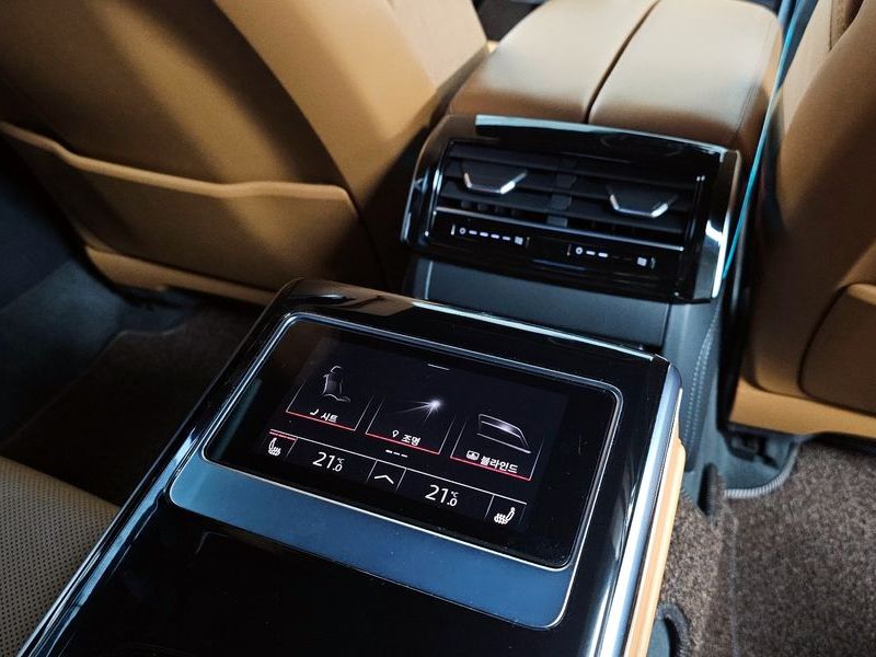 2023 Audi A8 50 TDI Quatrro Black Edition photo 19