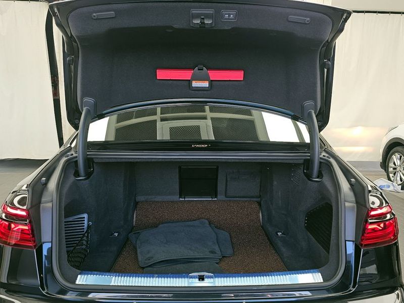 2023 Audi A8 50 TDI Quatrro Black Edition photo 20