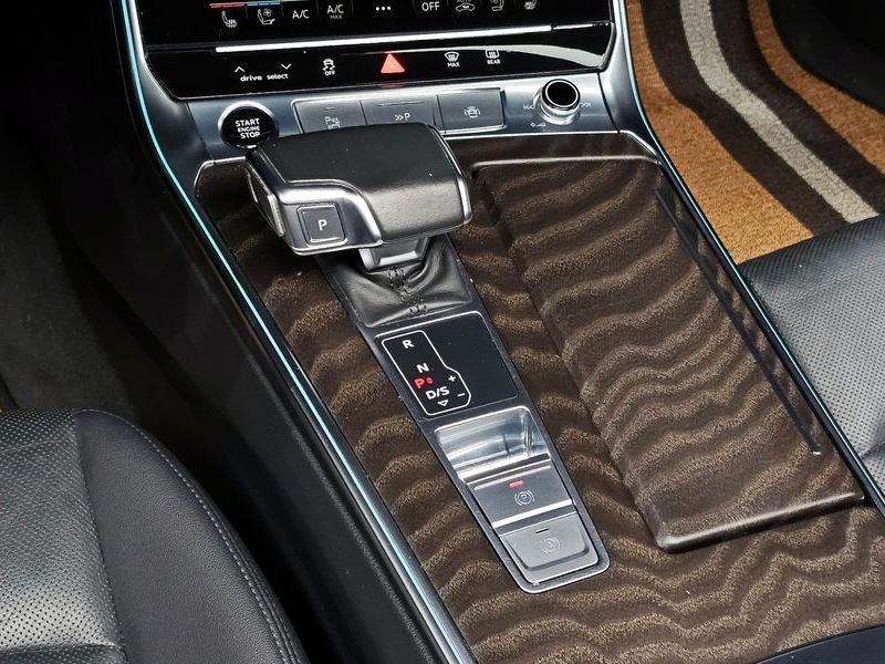 2022 Audi A6 45 TFSI Quattro Premium photo 9