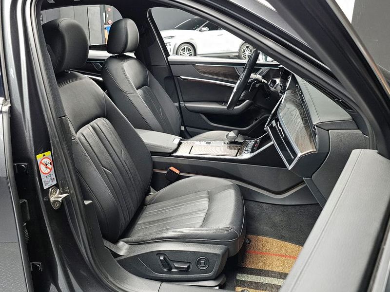 2022 Audi A6 45 TFSI Quattro Premium photo 10