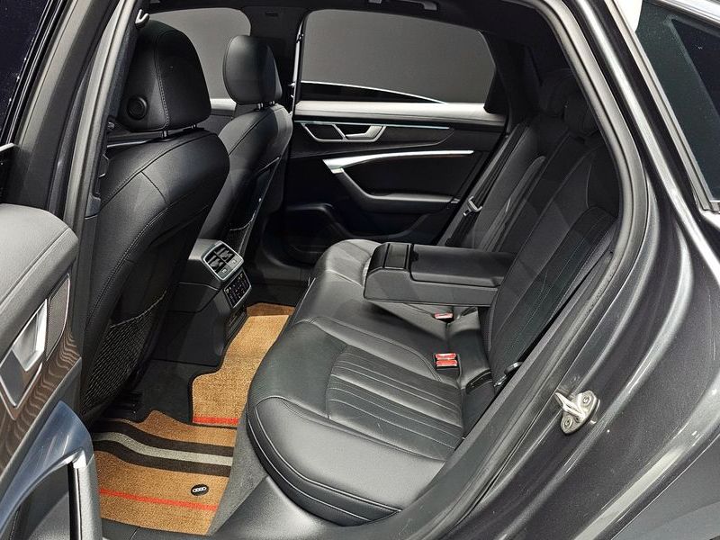 2022 Audi A6 45 TFSI Quattro Premium photo 12
