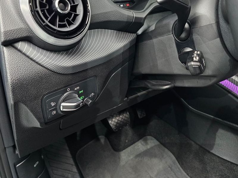2023 Audi Q2 35 TDI photo 17
