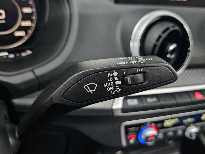 2023 Audi Q2 35 TDI photo 18