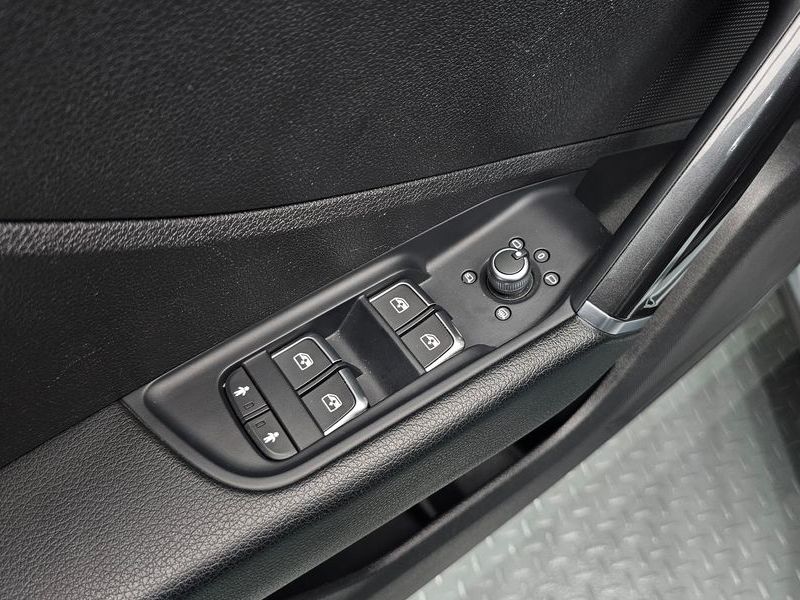 2023 Audi Q2 35 TDI photo 27