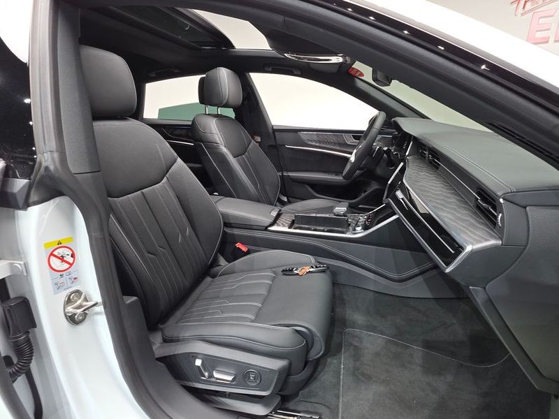 2025 Audi A7 55 TFSI Quattro Premium photo 10