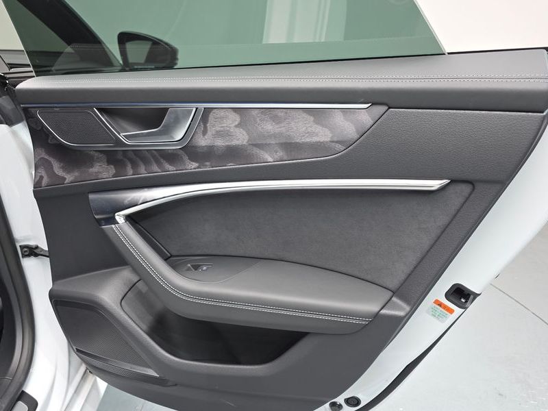 2025 Audi A7 55 TFSI Quattro Premium photo 25
