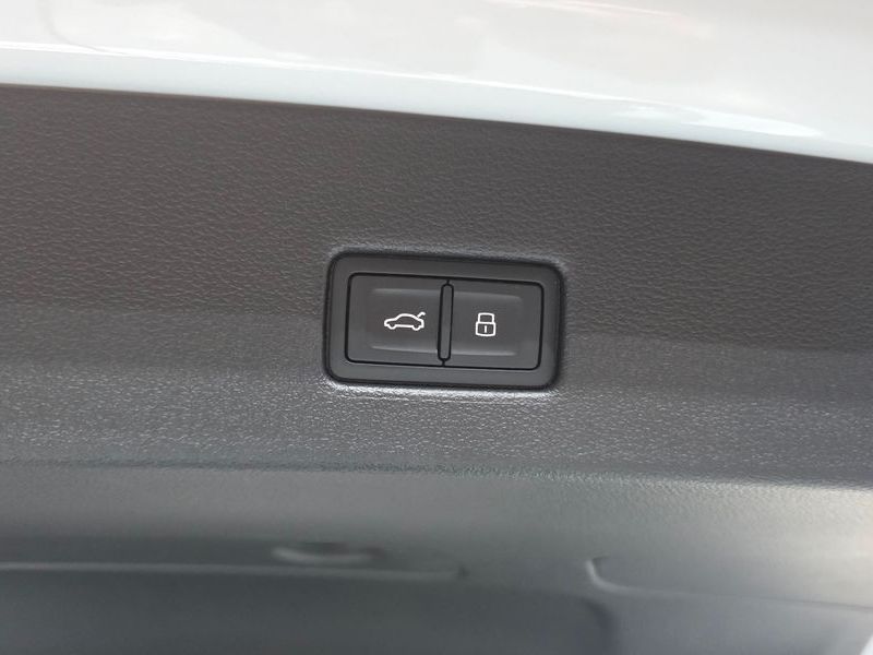 2025 Audi A7 55 TFSI Quattro Premium photo 30