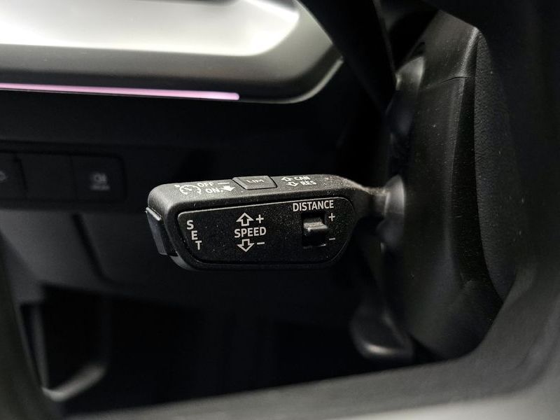 2023 Audi e-tron 40 photo 14