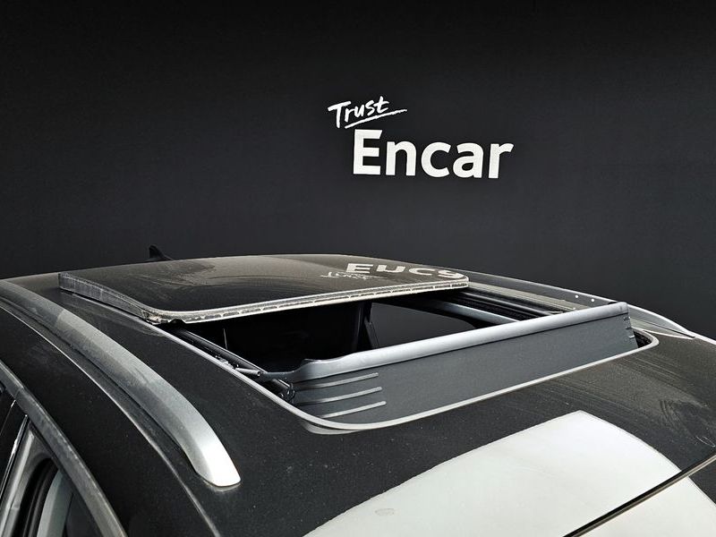 2023 Audi e-tron 40 photo 20