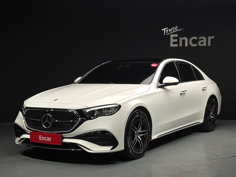 2026 Mercedes-Benz E-Class E200 AMG Line photo 1