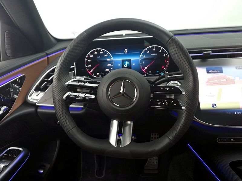 2026 Mercedes-Benz E-Class E200 AMG Line photo 13