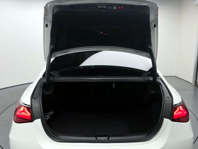 2026 Mercedes-Benz E-Class E200 AMG Line photo 20