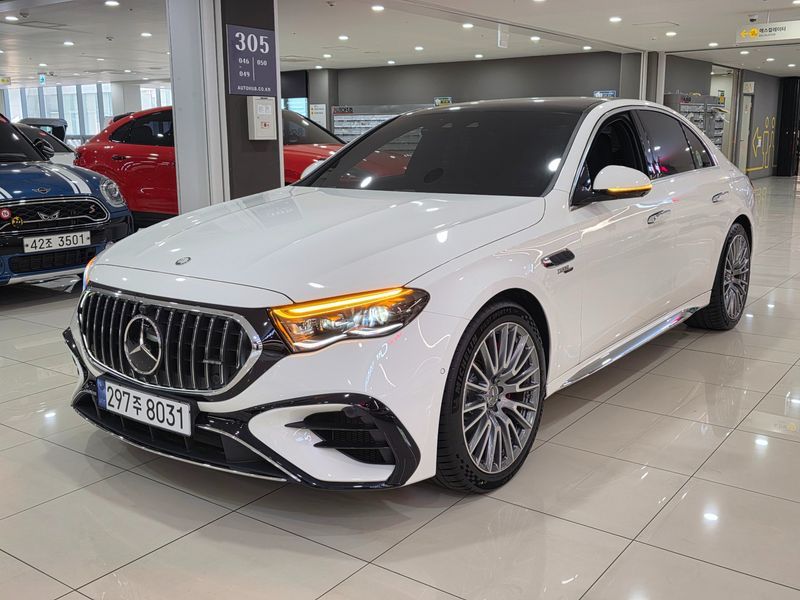 2026 Mercedes-Benz E-Class AMG E53e 4MATIC+ photo 1