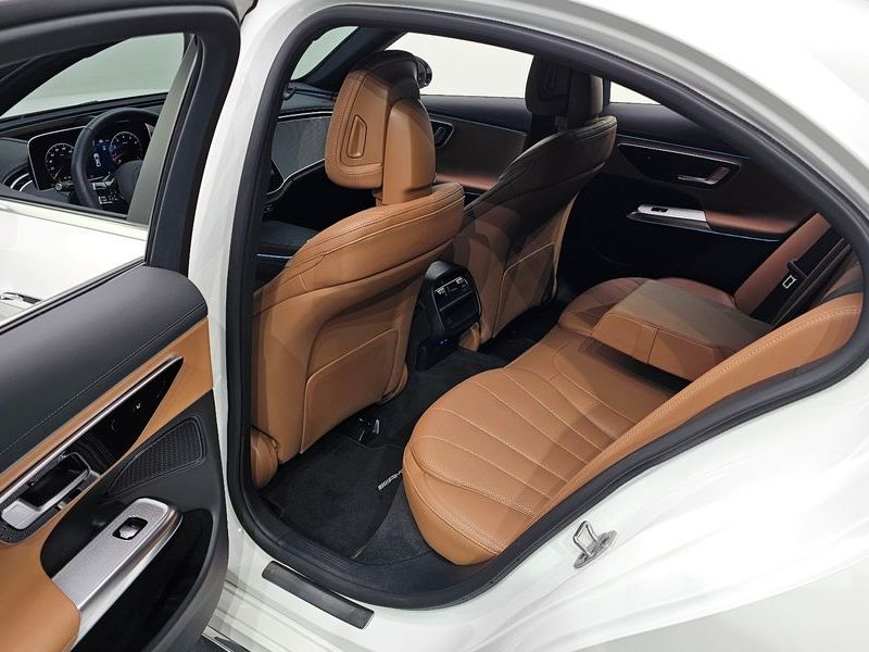 2026 Mercedes-Benz E-Class E200 AMG Line photo 12
