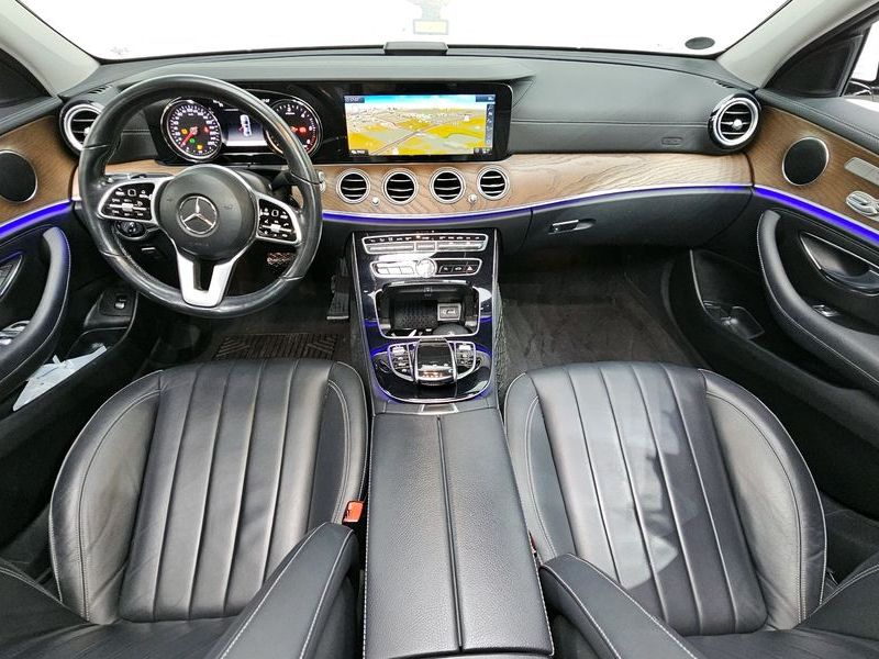 2019 Mercedes-Benz E-Class E220d Exclusive photo 7