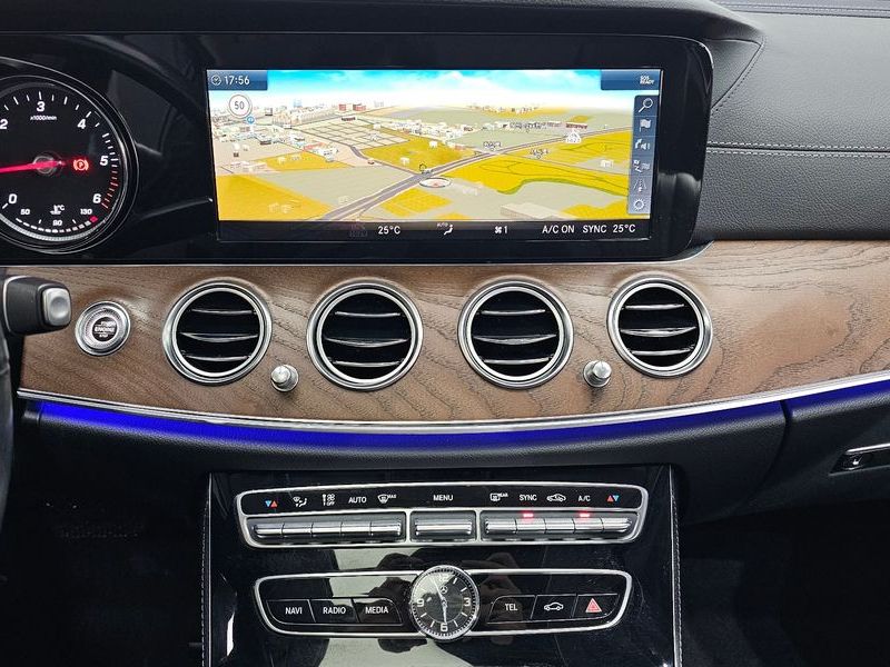 2019 Mercedes-Benz E-Class E220d Exclusive photo 15