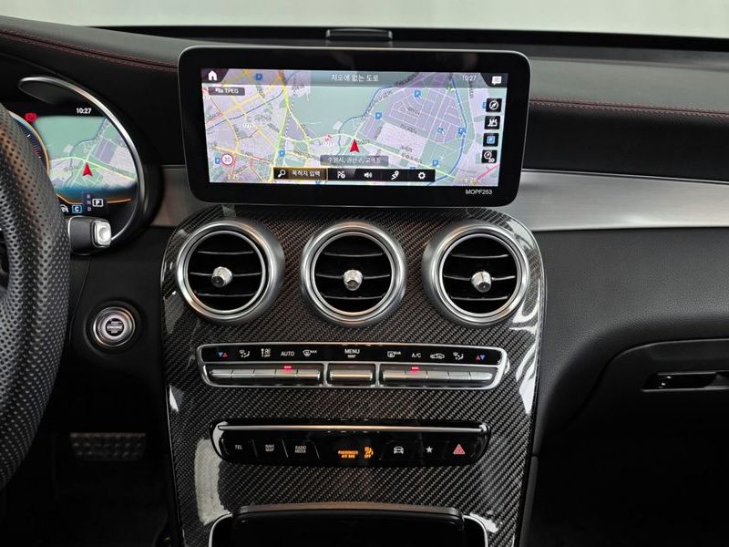 2021 Mercedes-Benz C-Class AMG GLC43 4MATIC photo 16