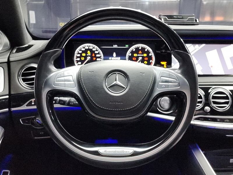 2015 Mercedes-Benz S-Class Maybach S500 photo 13