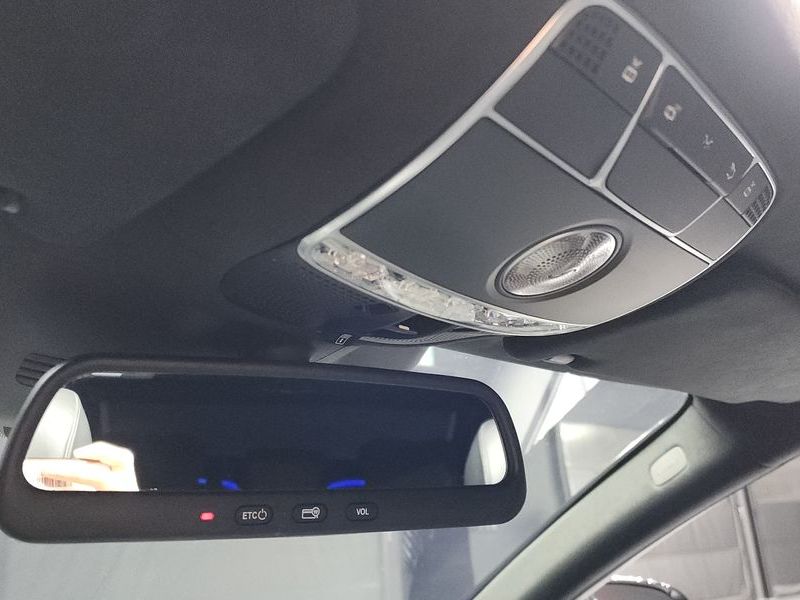2015 Mercedes-Benz S-Class Maybach S500 photo 16