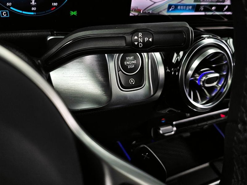 2021 Mercedes-Benz B-Class GLB220 photo 9