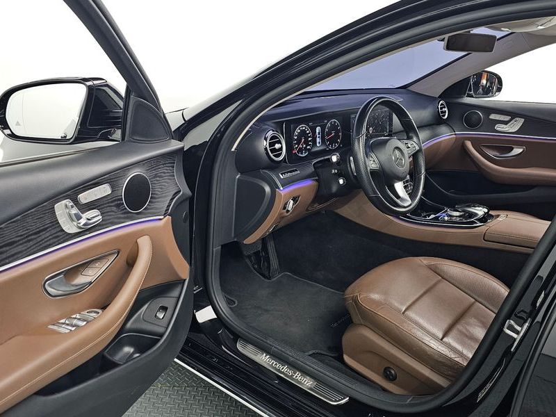 2017 Mercedes-Benz E-Class E300 AV Intelligent Drive photo 11