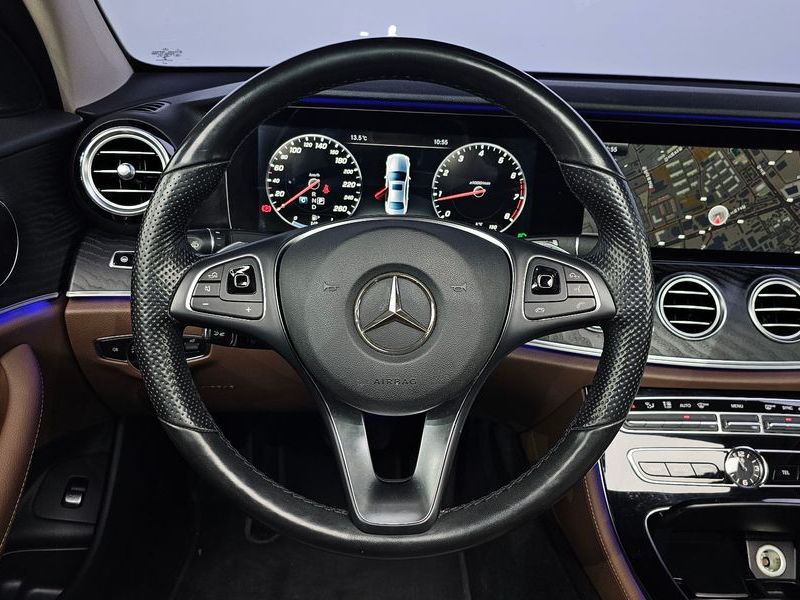 2017 Mercedes-Benz E-Class E300 AV Intelligent Drive photo 13