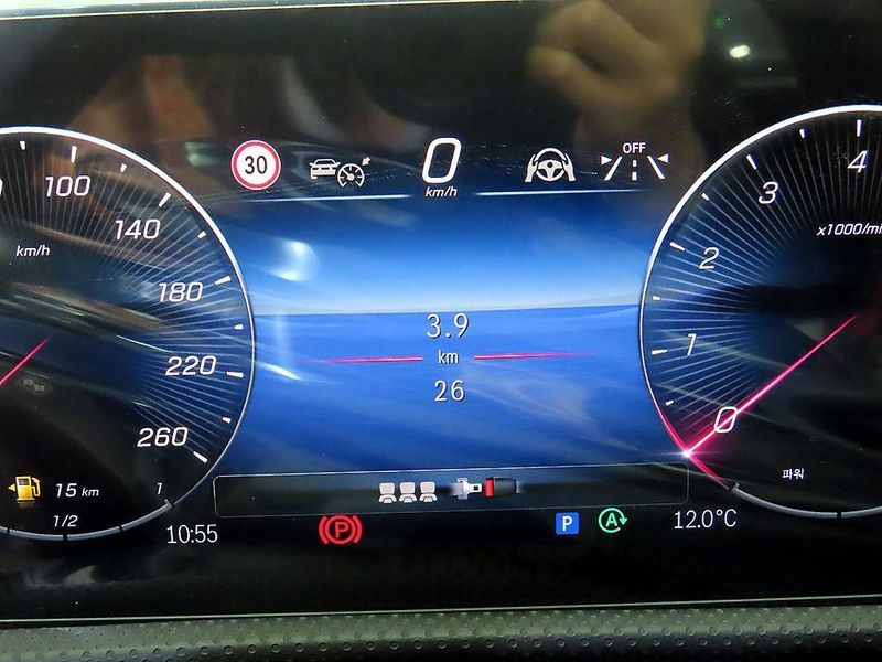 2025 Mercedes-Benz A-Class CLA250 4MATIC photo 9