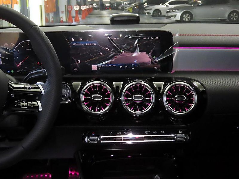 2025 Mercedes-Benz A-Class CLA250 4MATIC photo 11