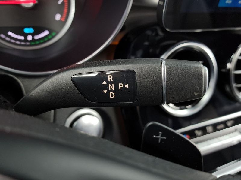 2019 Mercedes-Benz C-Class GLC350e 4MATIC Premium photo 9