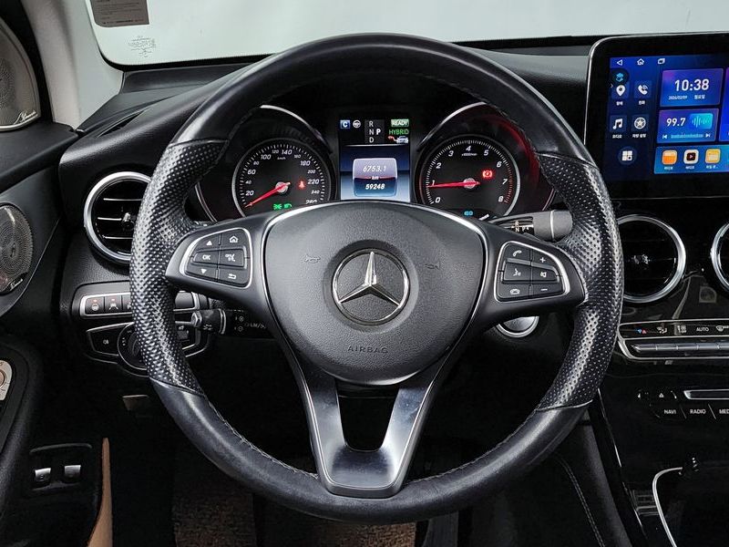 2019 Mercedes-Benz C-Class GLC350e 4MATIC Premium photo 13