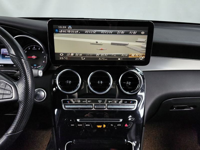 2019 Mercedes-Benz C-Class GLC350e 4MATIC Premium photo 14