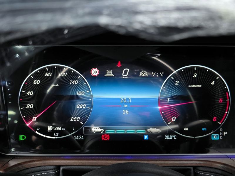 2026 Mercedes-Benz CLA G450d photo 8