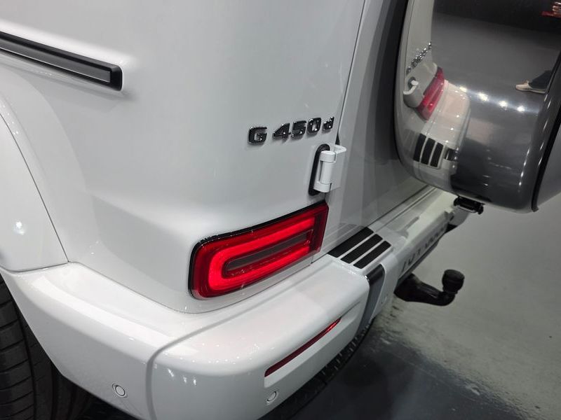 2026 Mercedes-Benz CLA G450d photo 23
