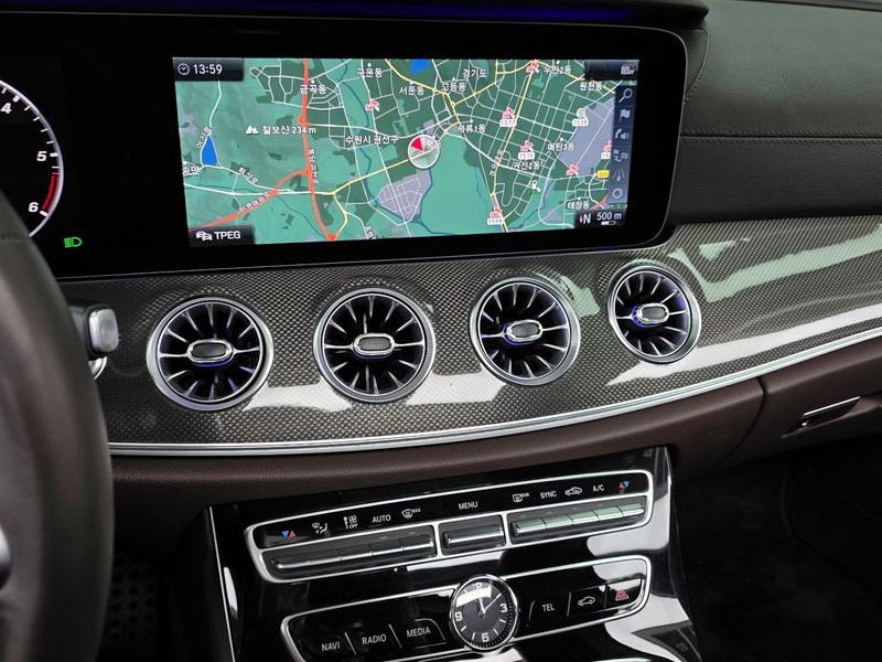 2019 Mercedes-Benz S-Class CLS300d AMG Line photo 14