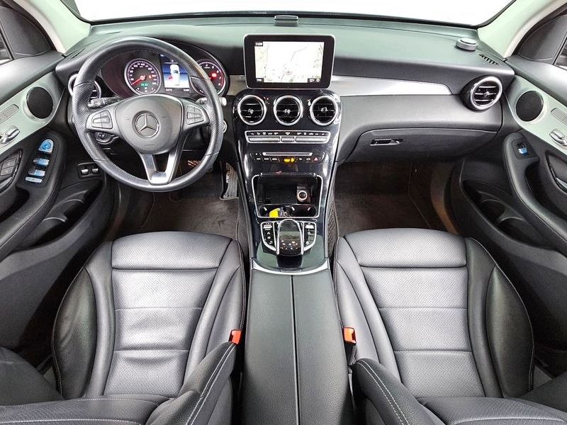 2019 Mercedes-Benz C-Class GLC350e 4MATIC photo 7