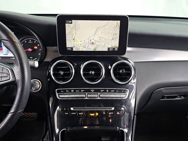 2019 Mercedes-Benz C-Class GLC350e 4MATIC photo 14